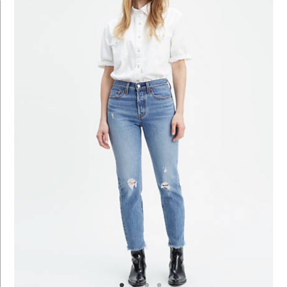 Levi’s wedgie straight leg